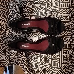 Aerosoles peep toe black suede pump Women's 7.5